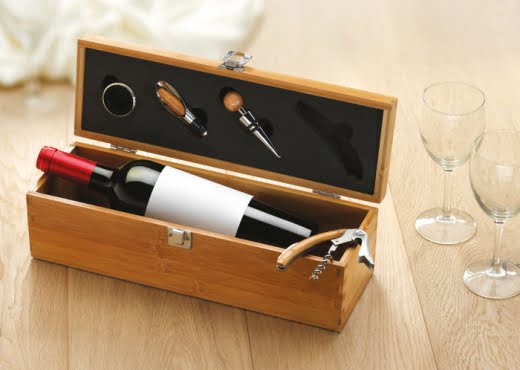 cutie personalizata pentru vin tardor