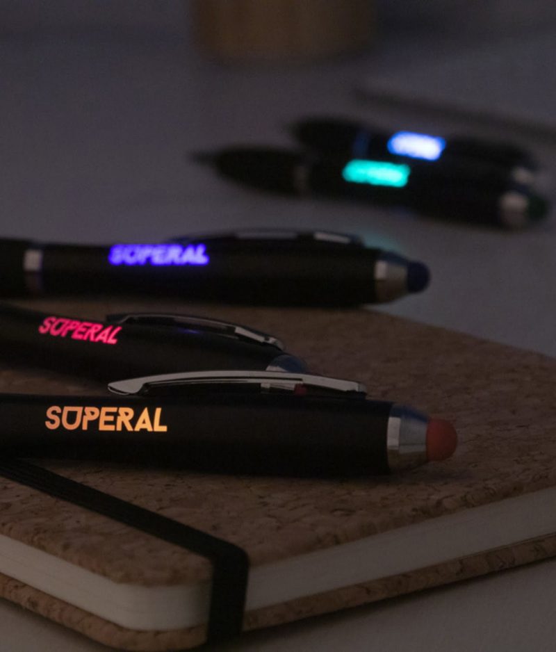 pixuri personalizate cu led