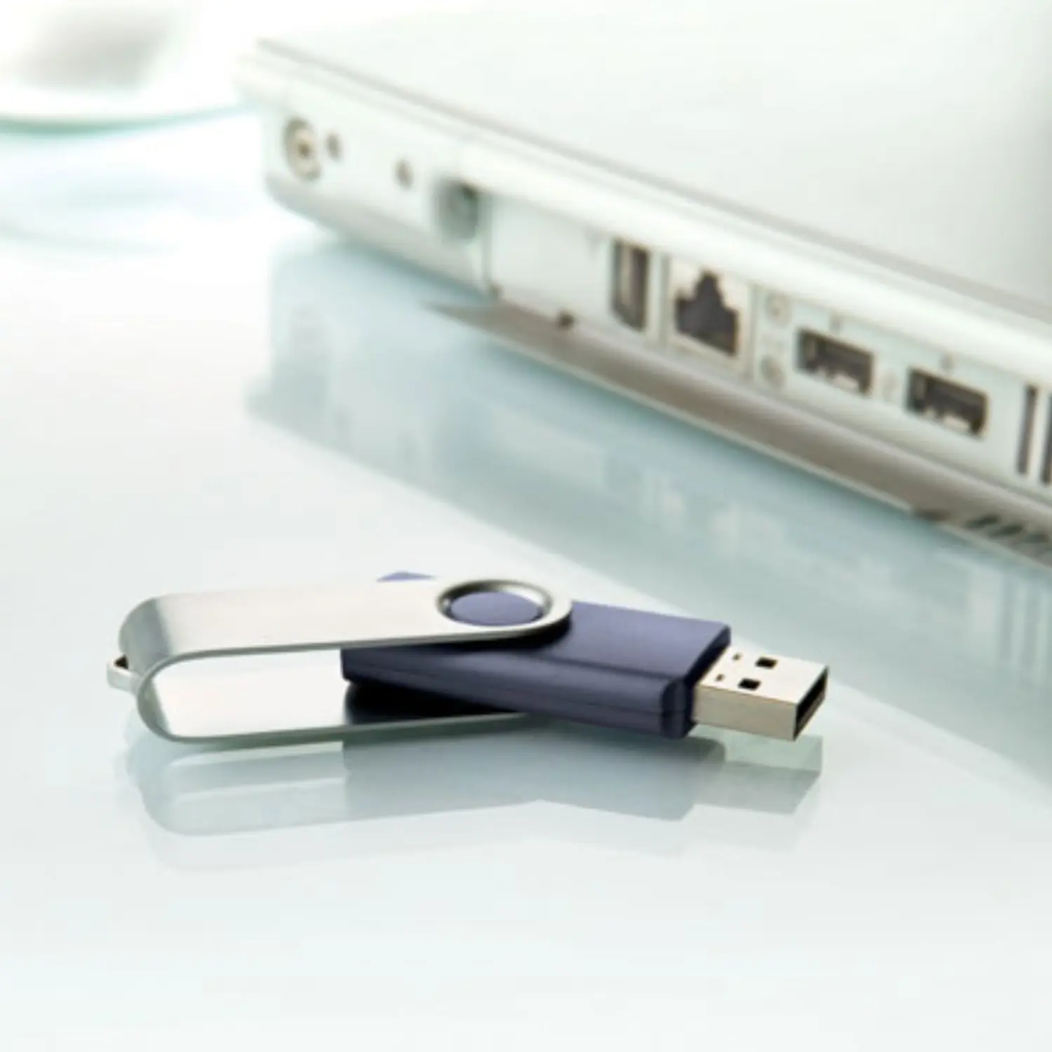 USB-uri personalizate cu logo