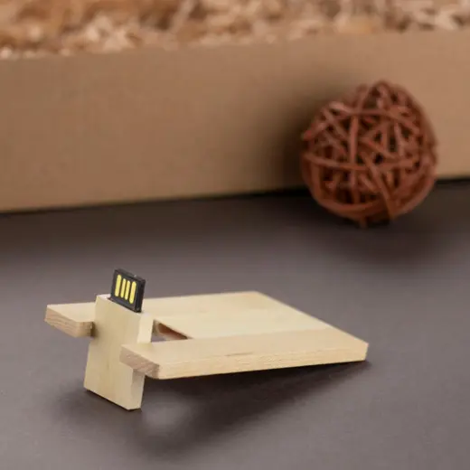 Card USB din lemn Woodcart