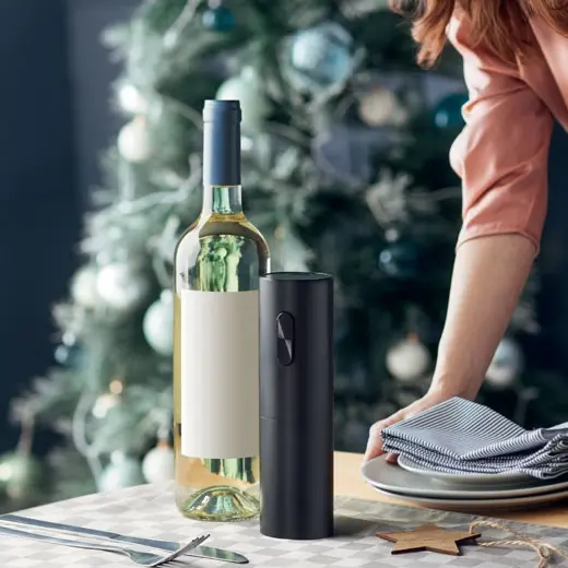 Deschizator electric pentru sticle de vin Vino